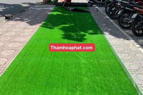 Bán lẻ cỏ nhân tạo
